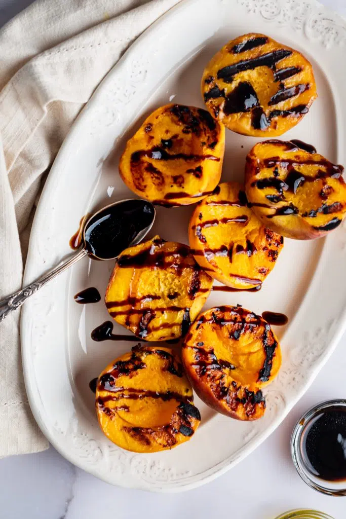 Balsamic Glaze Şeftali